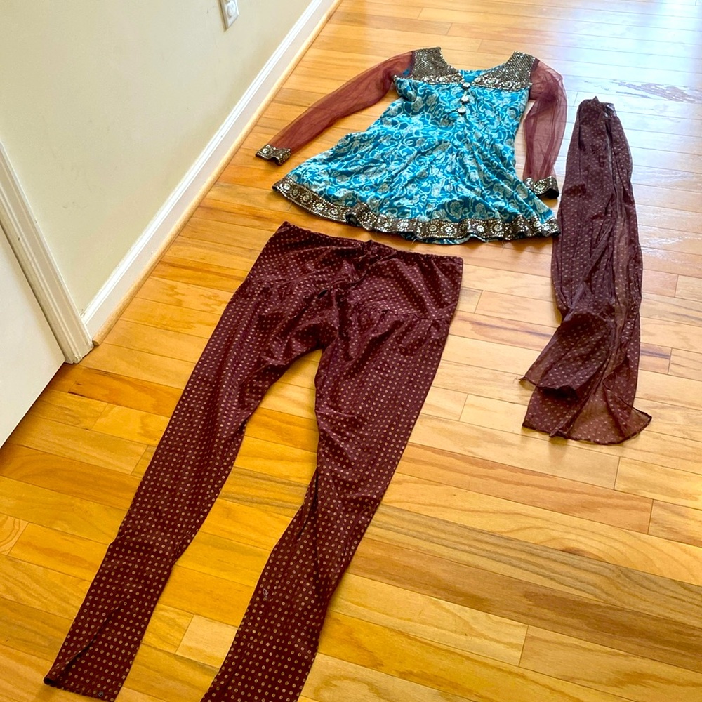 Dark Brown, Gold, Turquoise Top 3 Piece Set M